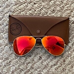 Ray-Ban Aviator Sunglasses with orange Lenses